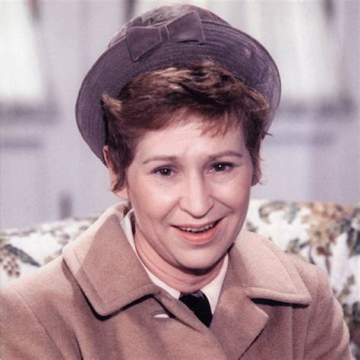 Alice Ghostley Biography - Facts, Childhood, Family Life & Achievements of Actress