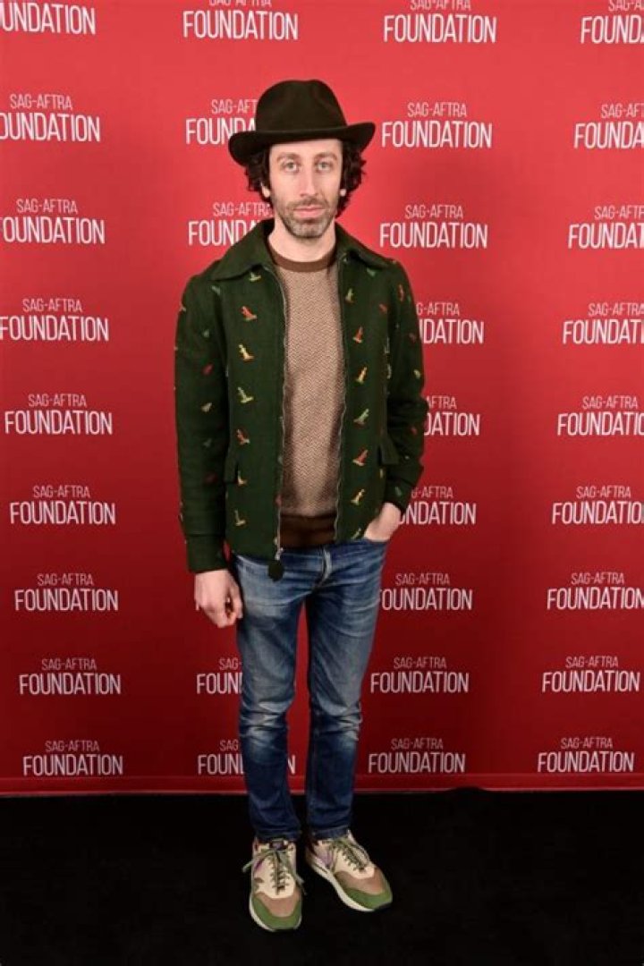 15 Amazing Bodies of Big Bang Theory Stars — Celebwell