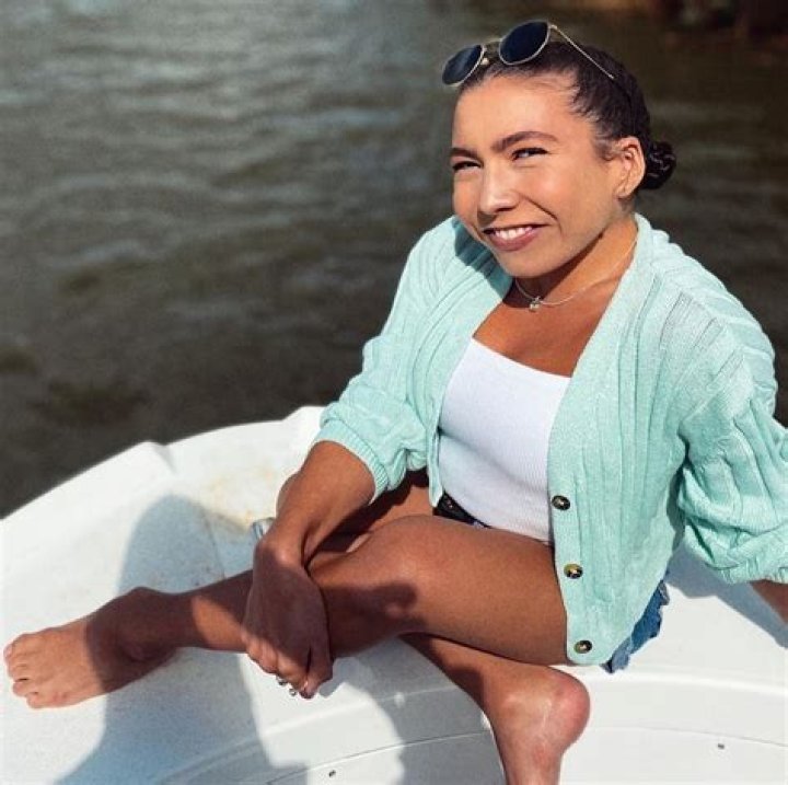 Annabelle Davis Biography – Facts, Childhood, Family Life of British Actress