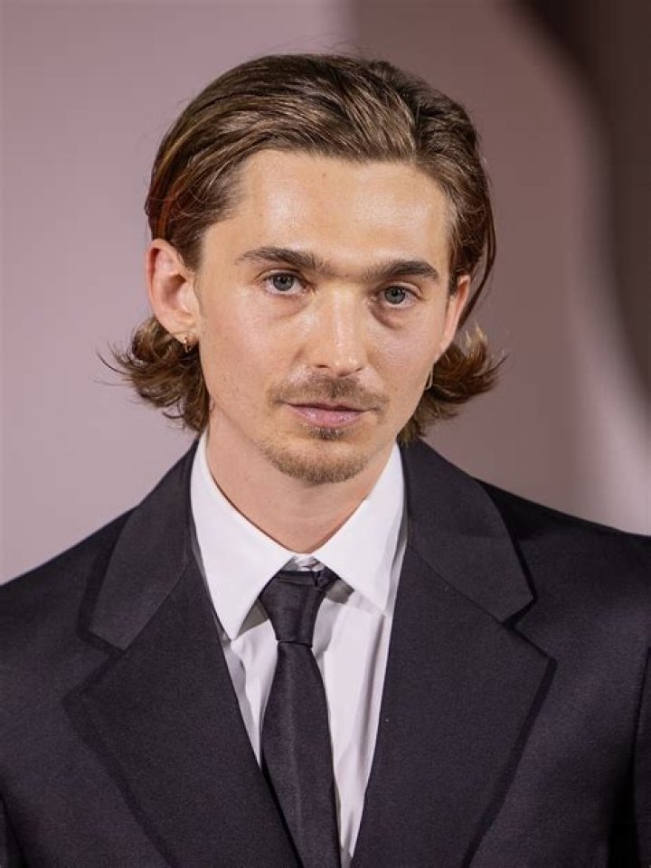 Austin Abrams Wiki, Age, Girlfriend, Height, Net Worth, Family & More