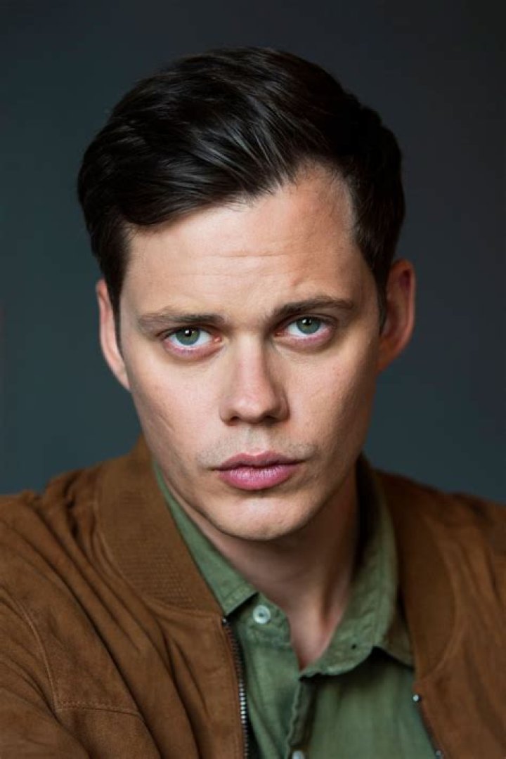 Bill Skarsgard Biography - Facts, Childhood, Family Life & Achievements