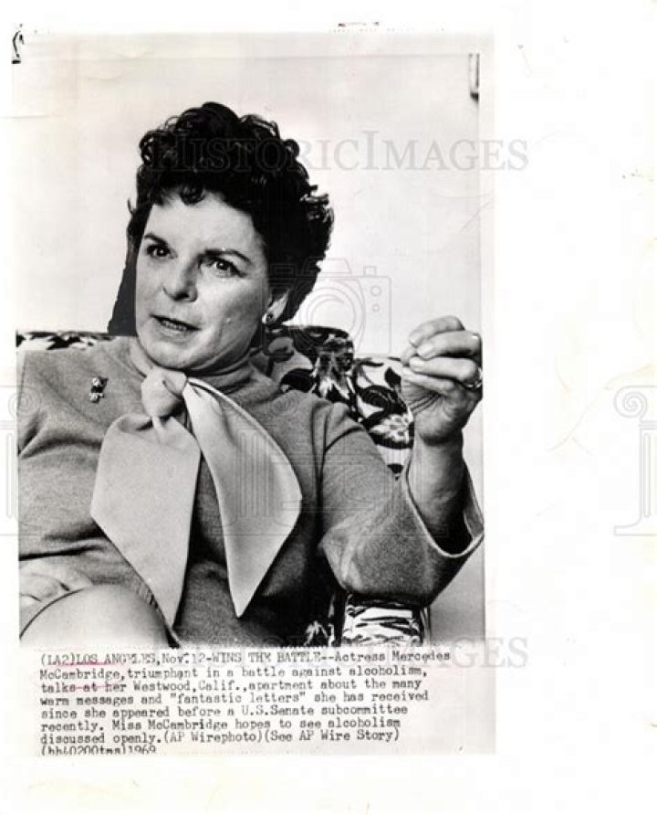 Mercedes McCambridge Biography - Facts, Childhood, Family Life & Achievements