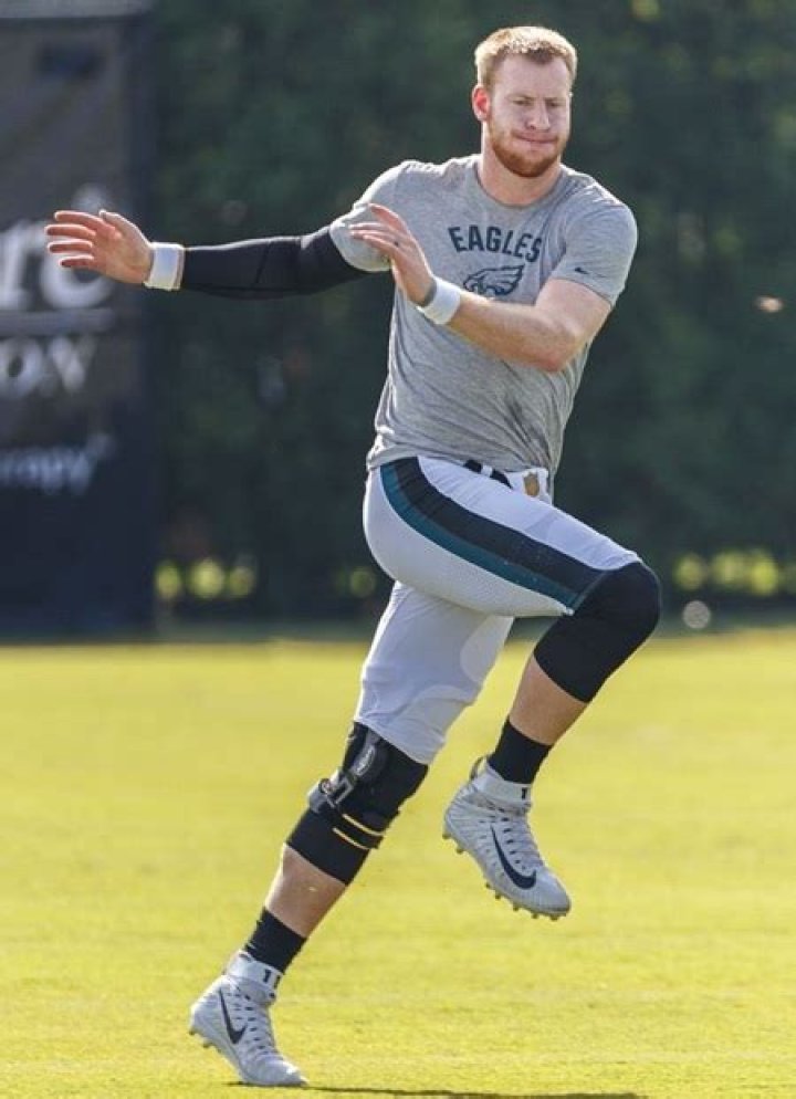 Carson Wentz Height Weight Body Measurements Stats Shoe Size Facts