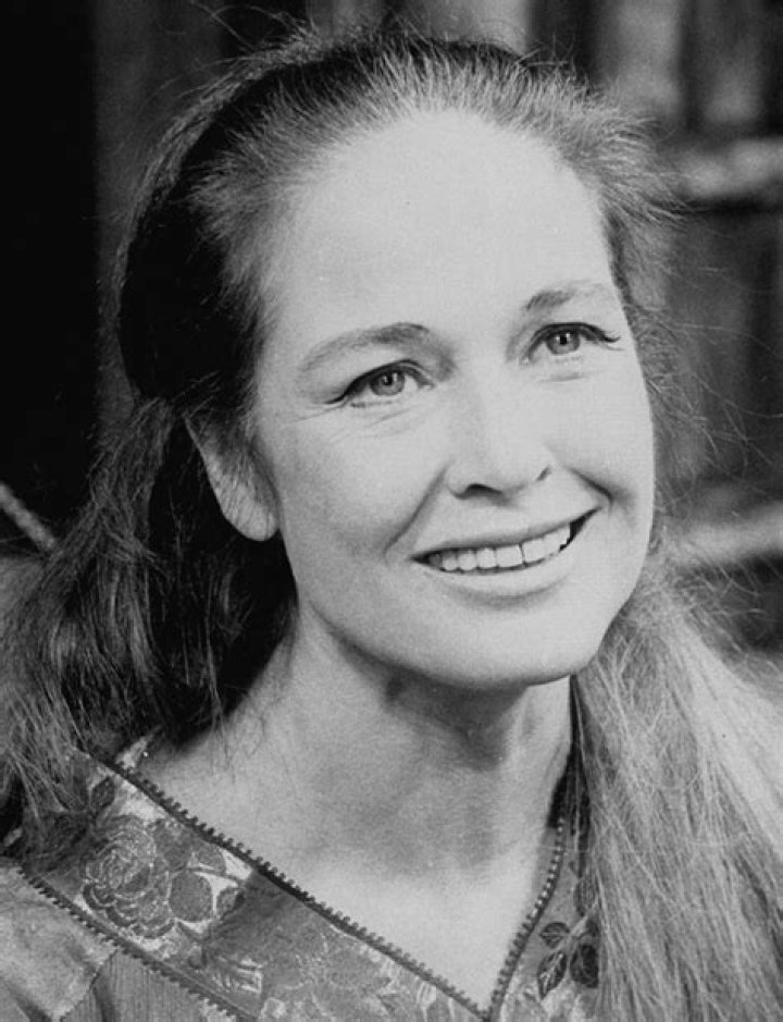 Colleen Dewhurst Biography - Facts, Childhood, Family Life & Achievements