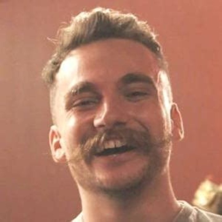 Crayator Biography - Facts, Childhood, Family Life & Achievements