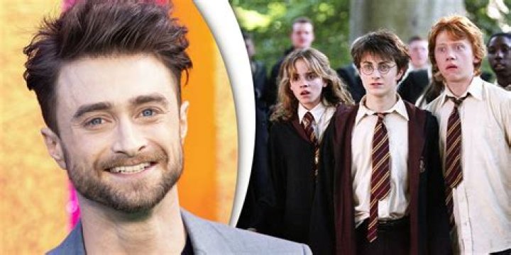 Did Daniel Radcliffe really sing she’ll be coming round the mountain? – Celebrity