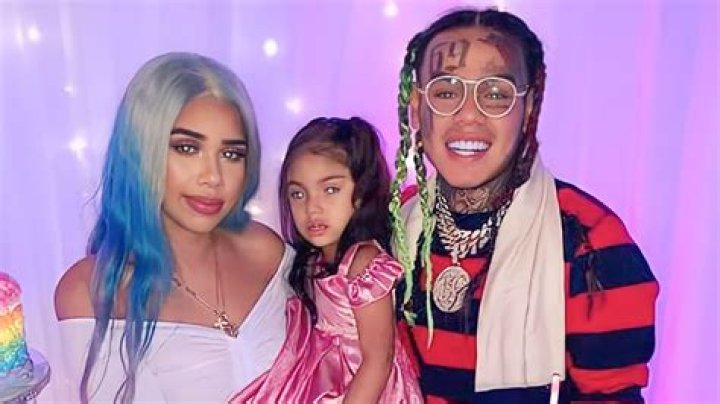 Does 6Ix9Ine Have A Daughter With Jade? – Celebrity