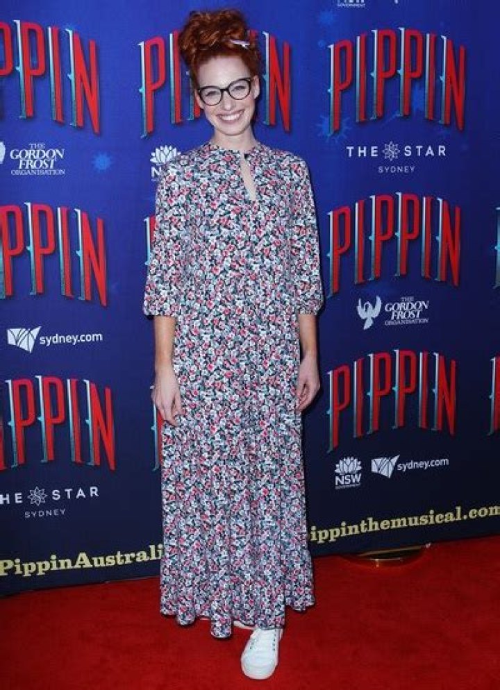 Emma Watkins Body Measurements Height Weight Shoe Size Family