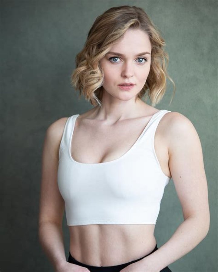 Hallea Jones Wiki, Boyfriend, Age, Net Worth & Height