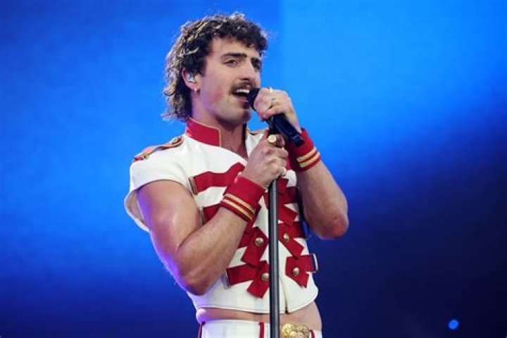 
How Much Money Does Pat Boone Make? Latest Income Salary
