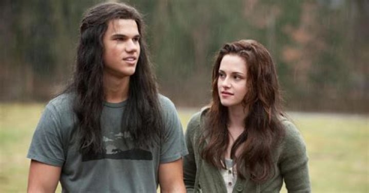 How Old Was Taylor Lautner In The 1St Twilight? – Celebrity