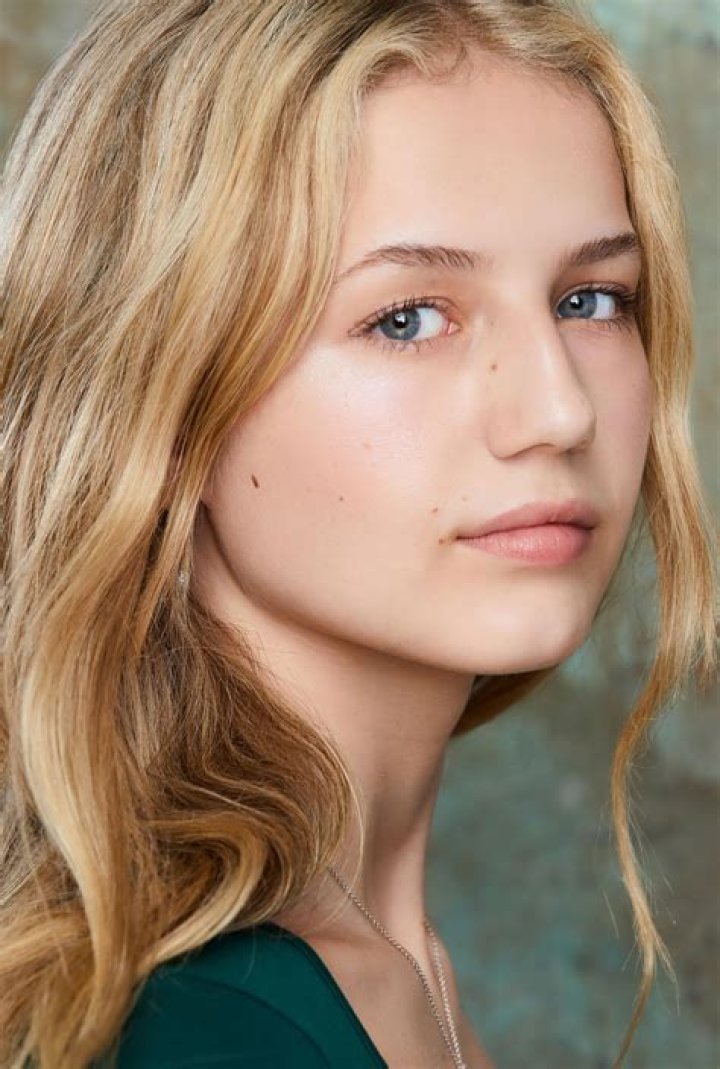 Indi Star Biography, Wiki, Family, Net Worth, Height, Age & More