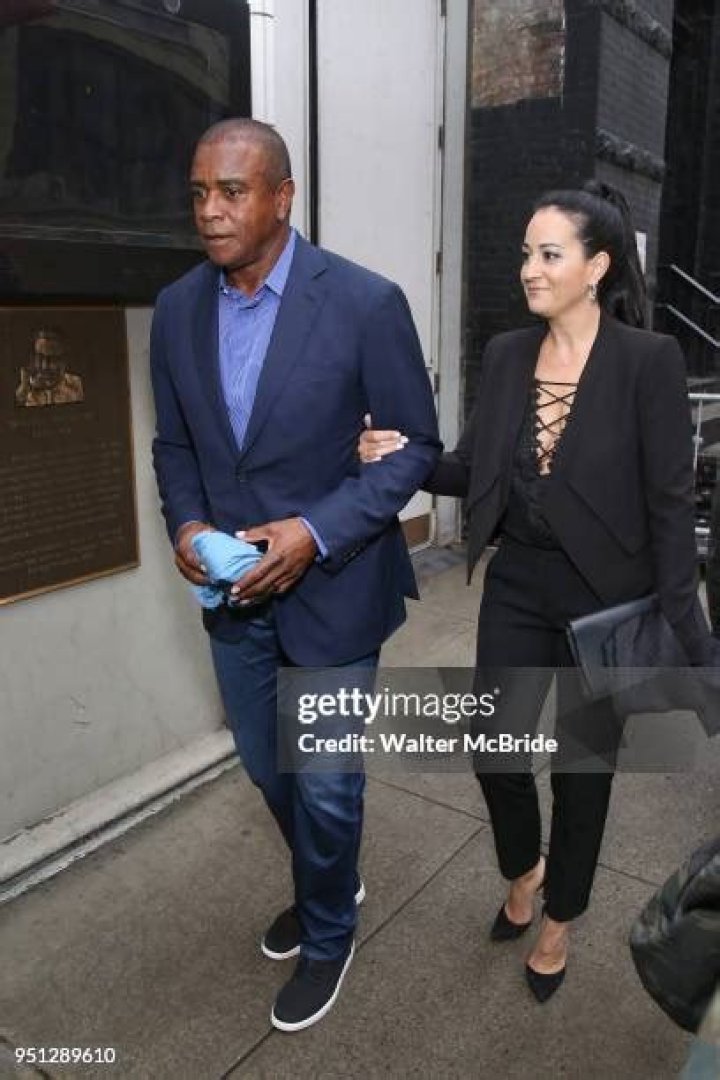 Is Ahmad Rashād still married? – Celebrity