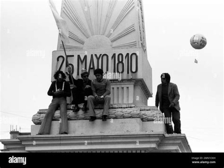 Isabel Martínez De Perón Biography