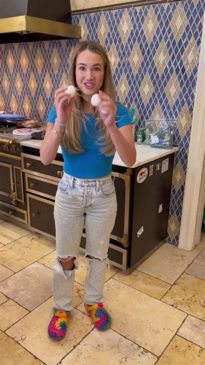 Jackie Gansky Onlyfans, Age, Biography, Wiki, Net Worth, 12 amazing facts