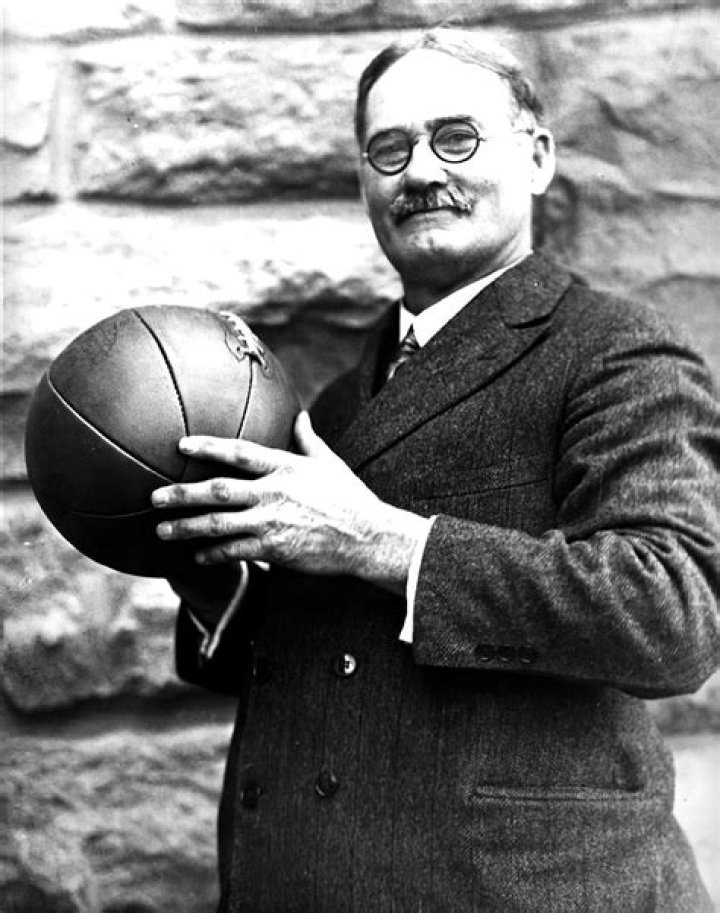 James Naismith Biography - Facts, Childhood, Family Life & Achievements