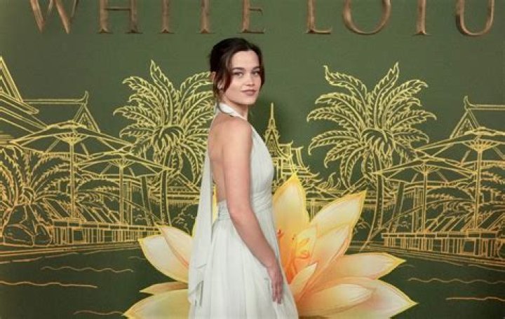 Jennifer Coolidge’s dress in ‘The White Lotus’ finale was a subtle bit of foreshadowing