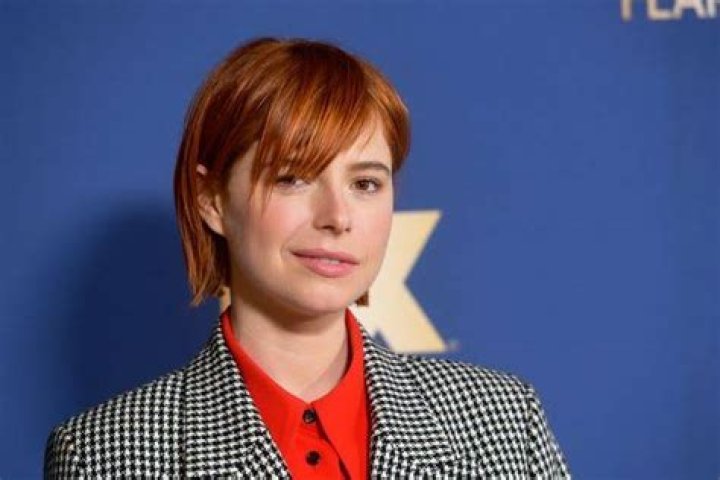 Jessie Buckley Net Worth