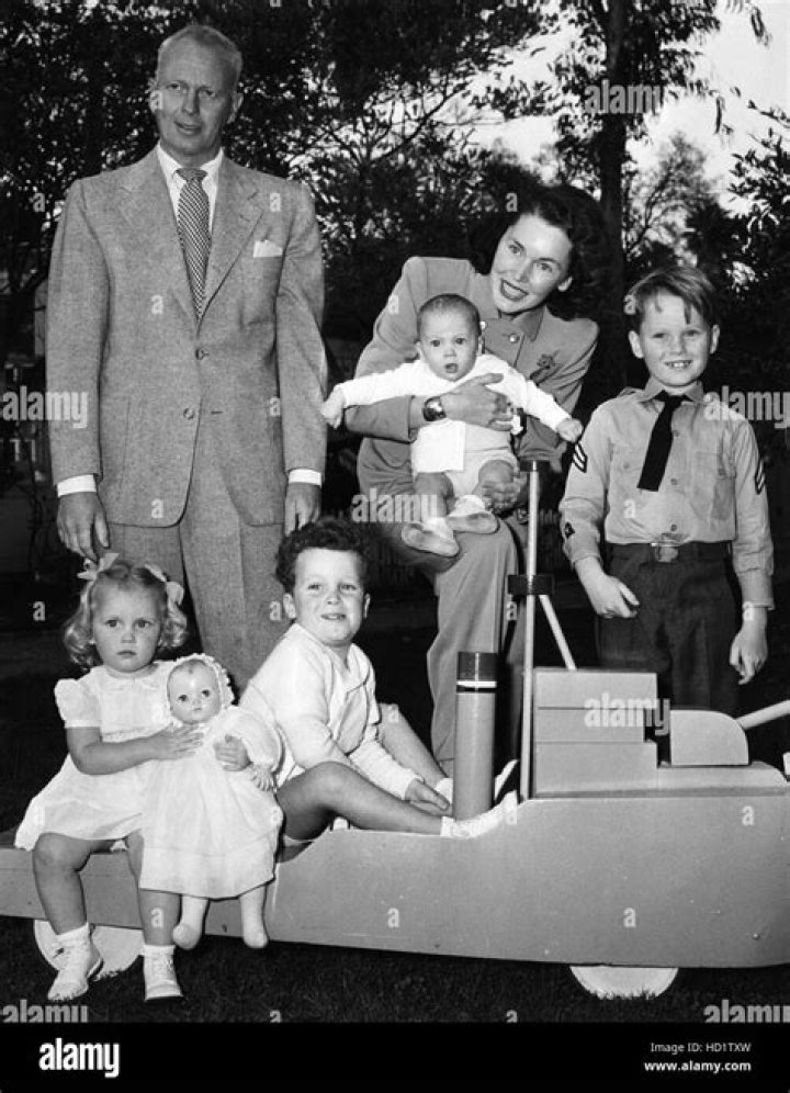 John Farrow Biography - Facts, Childhood, Family Life & Achievements