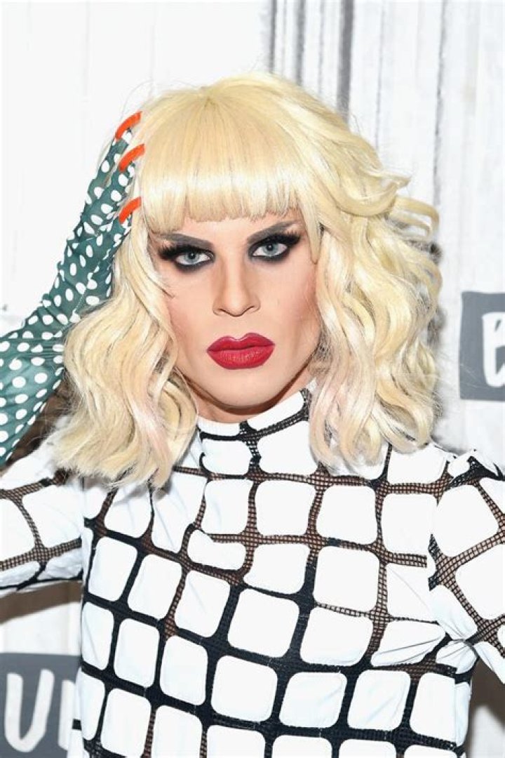 Katya Zamolodchikova Biography - Facts, Childhood, Family Life & Achievements