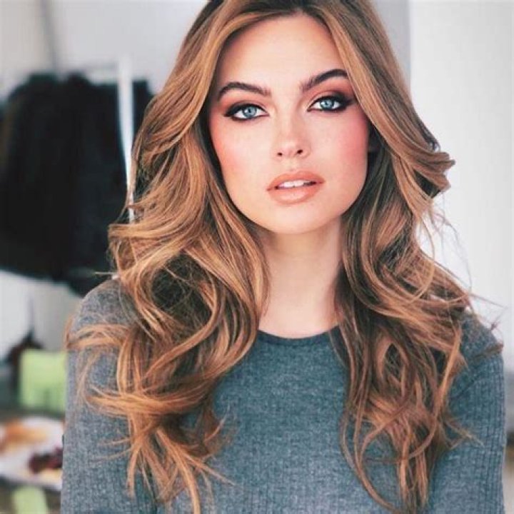 Lani Lynn Baker Biography - Facts, Childhood, Family Life & Achievements