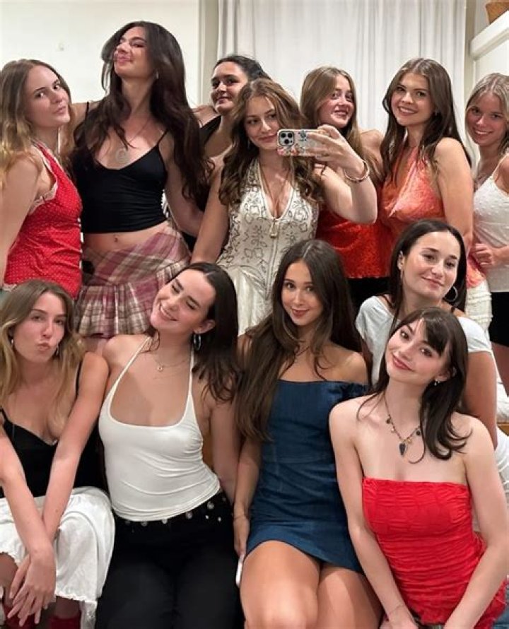 Lauren Lindsey Donzis Biography - Facts, Childhood, Family Life & Achievements