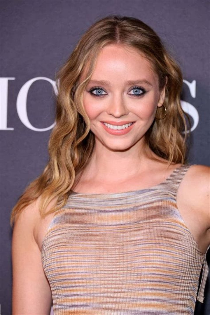 Madeleine Arthur Wiki, Age, Boyfriend, Net Worth, Height, Parents & More