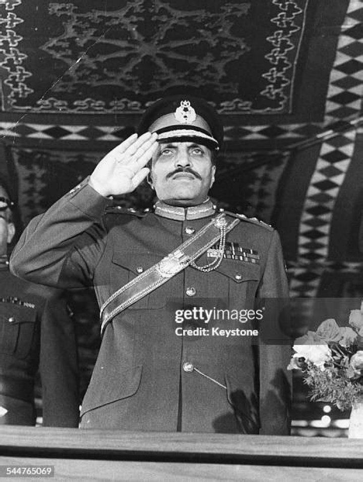 Muhammad Zia-ul-Haq Biography – Facts, Childhood, Career, Death