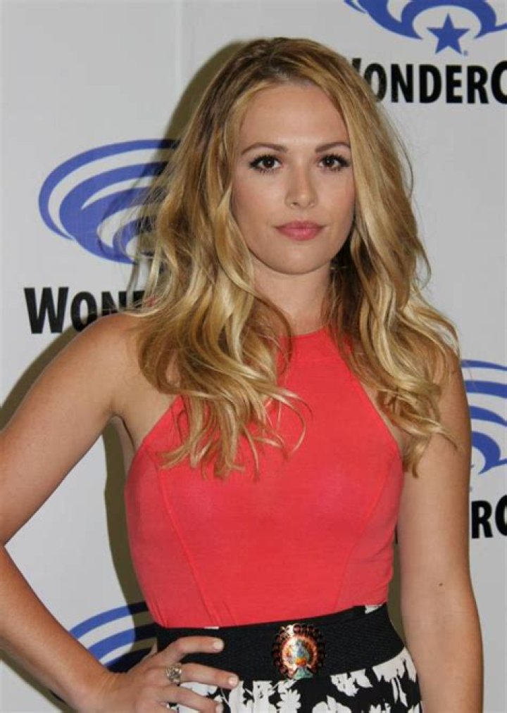 Natalie Hall Net Worth