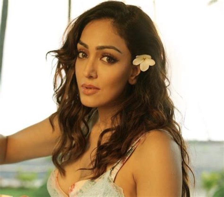 Khushali Kumar in Bathing Suit is "Sunkissed" — Celebwell