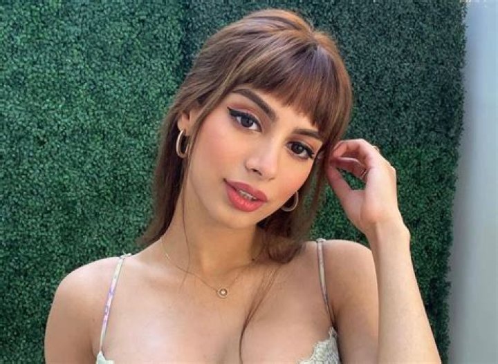 Khushi Kapoor in Bathing Suit is the "Prettiest" — Celebwell