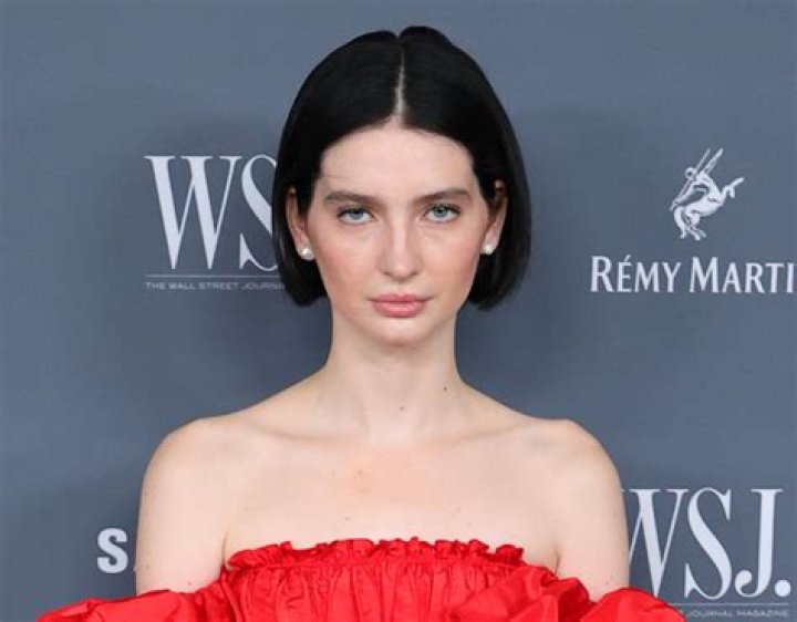 Meadow Walker in Bathing Suit Says "Lalalala" — Celebwell