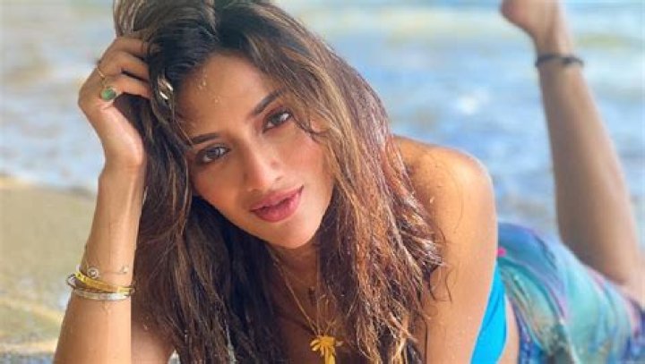 Nusrat Jahan in Bathing Suit is "Keepin’ it Wavy" — Celebwell