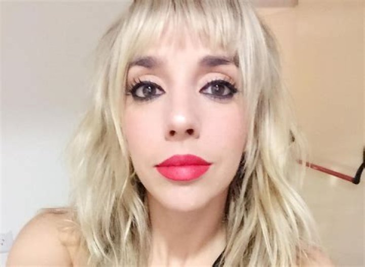 Tamara Pettinato in Bathing Suit Asks "Which is Better?" — Celebwell