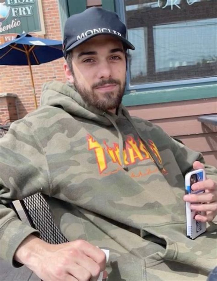 Chicago Noah Enos Wiki, Obituary, Age, Girlfriend, Parents, Job & More