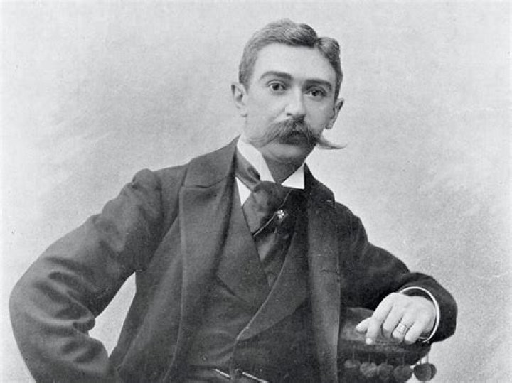 Pierre De Coubertin Biography - Childhood, Life Achievements & Timeline