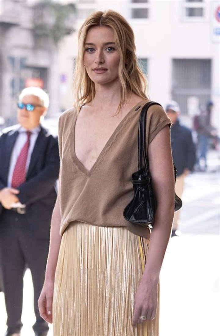 Sarah Pidgeon Wiki, Boyfriend, Age, Net Worth, Height & More