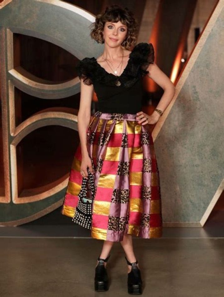 Sophia Di Martino Height Weight Shoe Size Measurements Family Facts