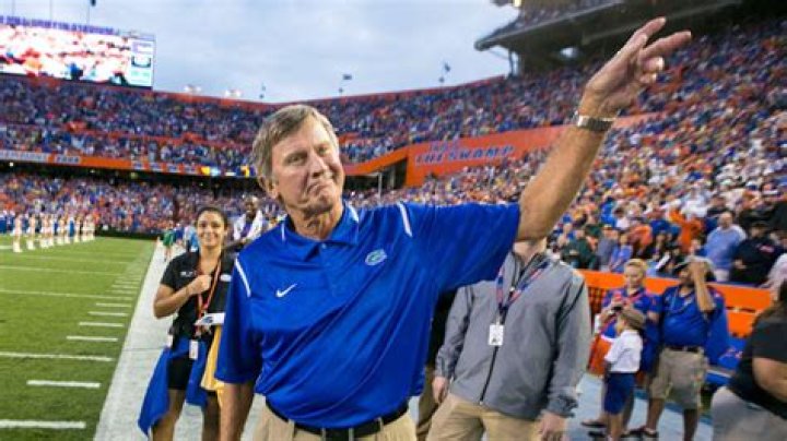Steve Spurrier Biography - Facts, Childhood, Family Life & Achievements