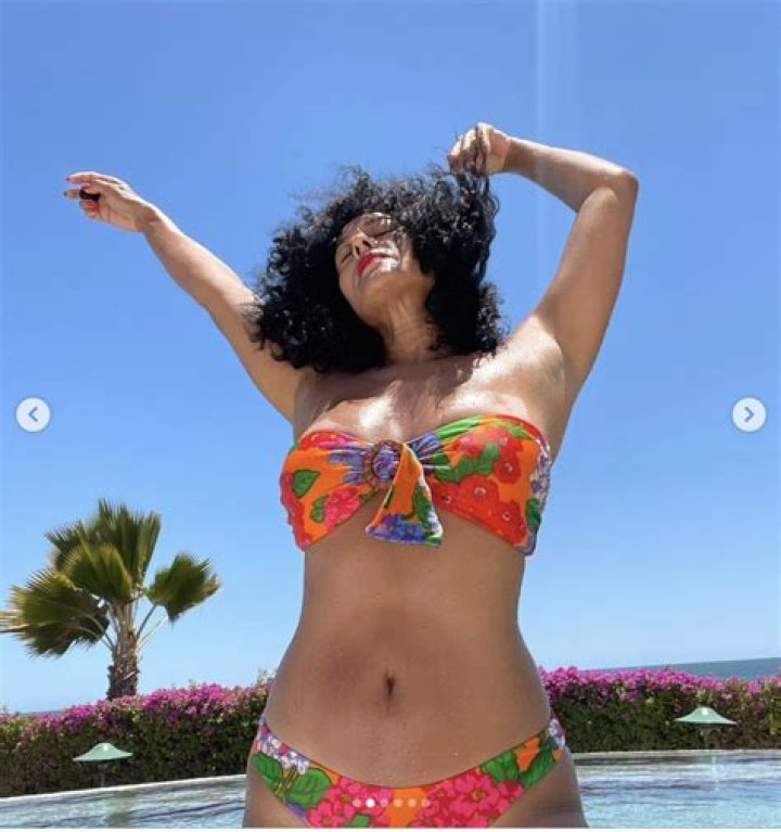 Tracee Ellis Ross Shows Off Flat Belly Having "Fun in the Sun" — Celebwell