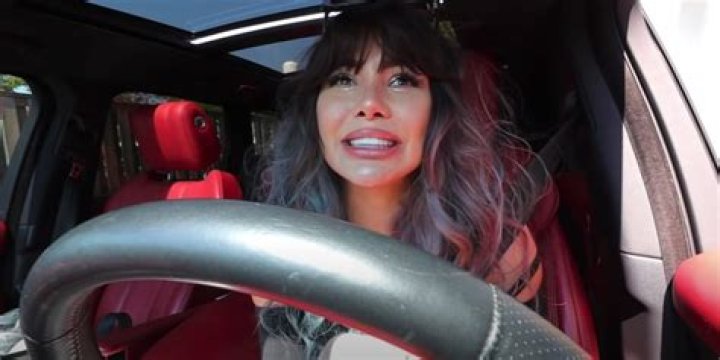 Veronica Wang - Bio, Facts, Family Life of Canadian YouTuber