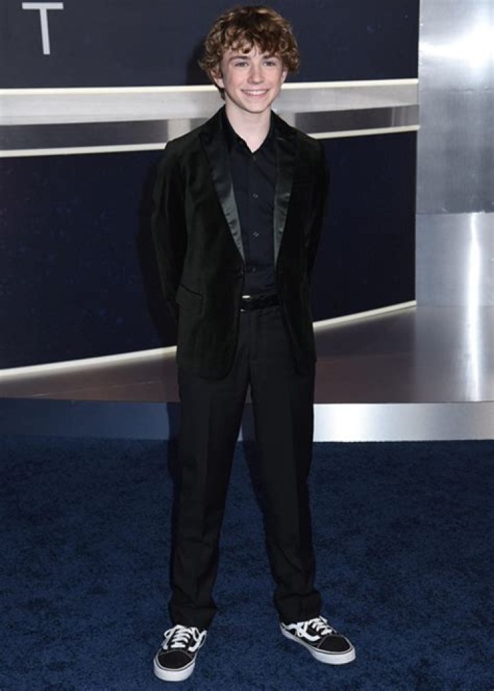 Walker Scobell Body Measurements Height Weight Shoe Size Statistics