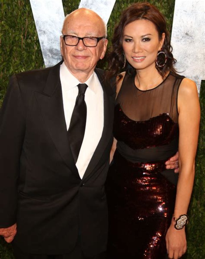 Wendi Deng Murdoch Biography - Facts, Childhood, Family Life & Achievements
