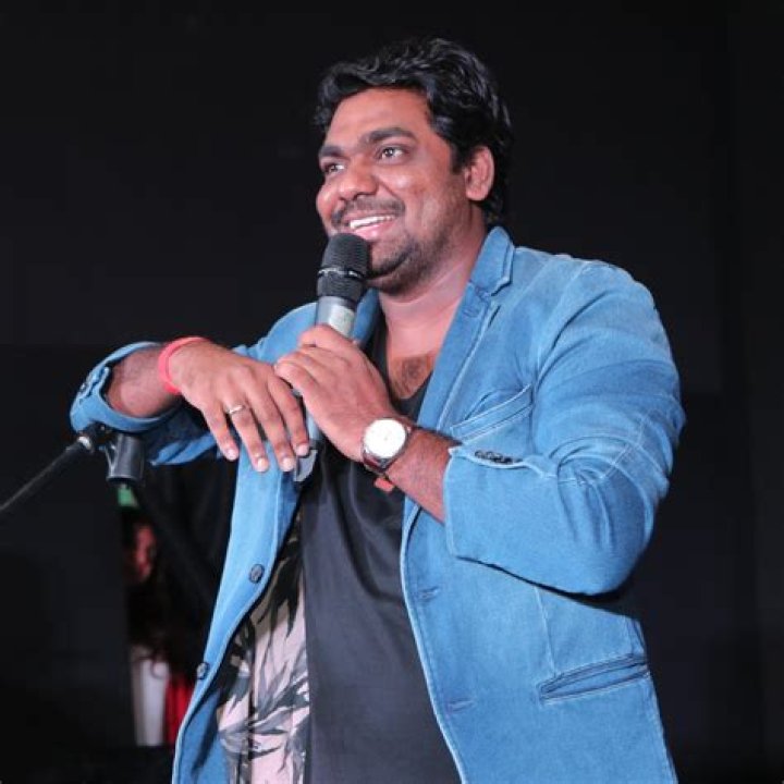 Zakir Khan - Bio, Facts, Family Life of Indian Stand-up Comedian & YouTuber